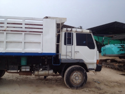 ขายรถสิบส้อ MUTSUBISHI รุ่น Fuso เครื่อง 6D17 220 แรงม้า 2 เพลา ดั๊ม สภาพพร้อมใช้งาน