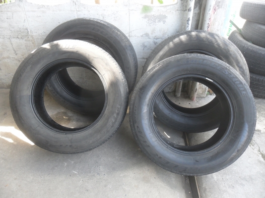 ยาง BRIDGESTONE 265/60R18ปี09 สวยๆ 4 เส้น ราคา 2800 บาท