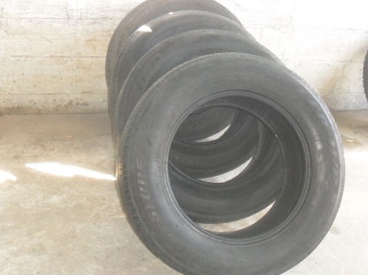 ยาง BRIDGESTONE 265/60R18ปี09 สวยๆ 4 เส้น ราคา 2800 บาท ยาง BRIDGESTONE 265/60R18ปี09 สวยๆ 4 เส้น ราคา 2800 บาท