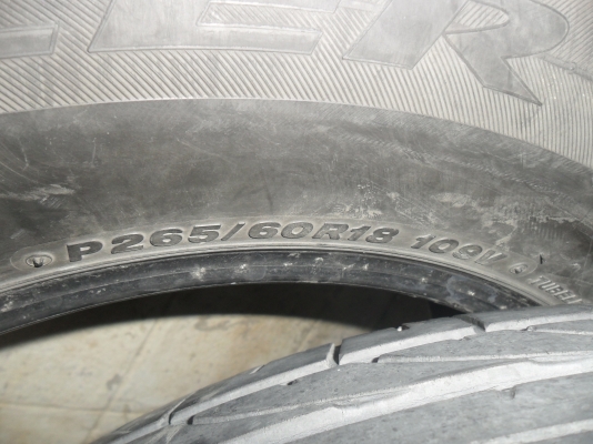 ยาง BRIDGESTONE 265/60R18ปี09 สวยๆ 4 เส้น ราคา 2800 บาท ยาง BRIDGESTONE 265/60R18ปี09 สวยๆ 4 เส้น ราคา 2800 บาท