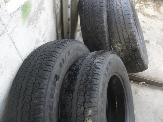 ยาง BRIDGESTONE 205R16ปี11 สวยๆ 4 เส้น ราคา 2500 บาท ยาง BRIDGESTONE 205R16ปี11 สวยๆ 4 เส้น ราคา 2500 บาท