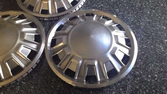 ขายฝาครอบล้อ toyota ke30 3 ฝา สภาพพร้อมใช้งาน 800.- บาท ขายฝาครอบล้อ toyota ke30 3 ฝา สภาพพร้อมใช้งาน 800.- บาท