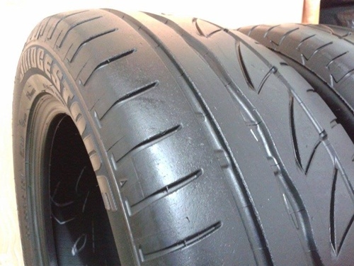 ยางซิ่ง,195-55-15 Bridgestone'RE002 สภาพแจ่มๆหนึ่งคู่ 2,200