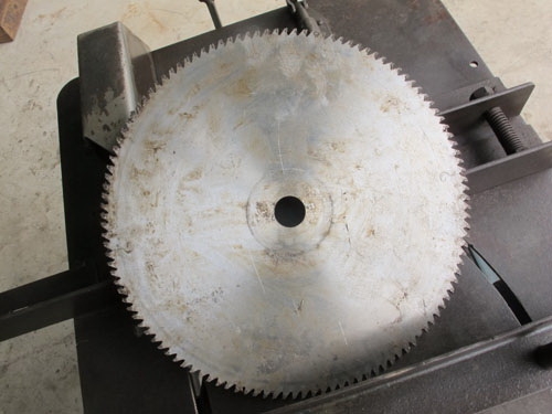 ขายโต๊ะเลื่อยวงเดือนตัดอลูมิเนียม เหล็กพร้อมมอเตอร์2ไฟบ้านพร้อมใช้