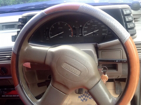 ขาย ISUZU หน้าหนูพร้อมใช้ปี 2539 ขาย ISUZU หน้าหนูพร้อมใช้ปี 2539