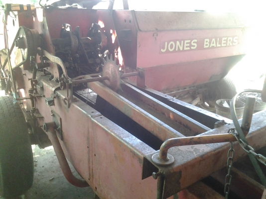 ขายตามสภาพเครื่องอัดฟางใช้งานได้เลย ขายตามสภาพเครื่องอัดฟางใช้งานได้เลย