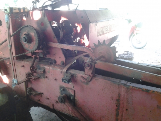 ขายตามสภาพเครื่องอัดฟางใช้งานได้เลย ขายตามสภาพเครื่องอัดฟางใช้งานได้เลย