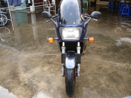 ขายเหมา KAWASAKI GPZ 400 ลดกันไปเลย