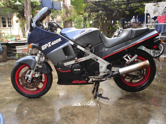 ขายเหมา KAWASAKI GPZ 400 ลดกันไปเลย