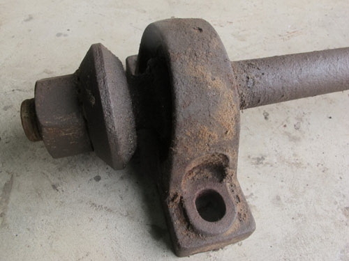 ขายเพลาวงเดือนขนาดใหญ่มีประกับรับใบ2ด้าน ยังแน่นๆ