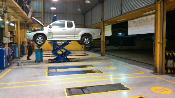 TOYOTA HILUX VIGO CAB 3.0 D4D 335,000 ฿ TOYOTA HILUX VIGO CAB 3.0 D4D 335,000 ฿