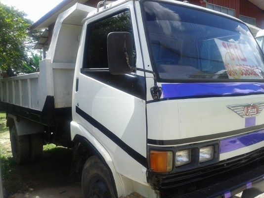 รถบรรทุก 6ล้อดั้ม 5 คิว