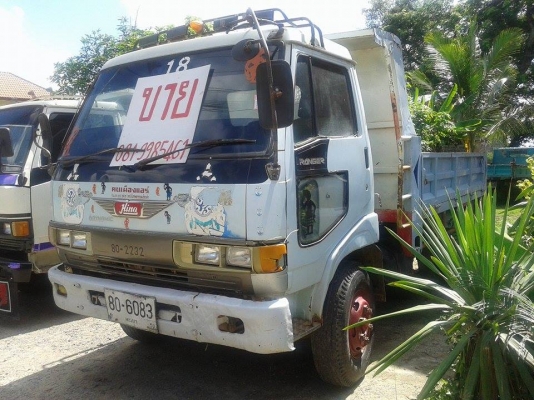 รถบรรทุก 6ล้อดั้ม 5 คิว