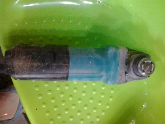 เครื่องเจียรไฟฟ้า ยี่ห้อ makita รุ่น 9553b ขนาด 4" ราคาไม่แพง สภาพสวย เครื่องเจียรไฟฟ้า ยี่ห้อ makita รุ่น 9553b ขนาด 4" ราคาไม่แพง สภาพสวย