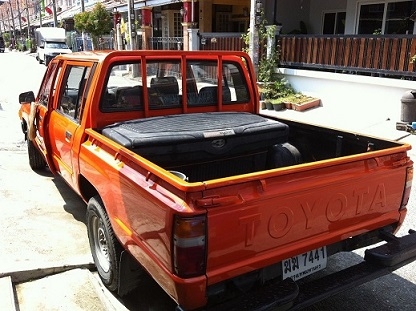 ขายกะบะ 4 ประตู toyota hilux ln