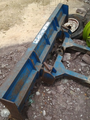 ชุดใบมีดดันหน้า Ford อุปกรณ์ครบชุด ติดต่อ 081-122-9104