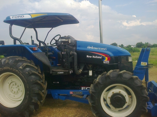ขายรถไถFORD  NEWHOLLAND รุ่นTS90รถ2500ช.ม กรองใหญ่สนใจ0810076640