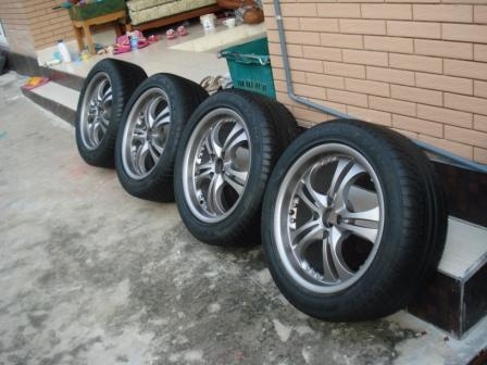 ขายแม็กขอบ 16 4รู 100 พร้อมยาง 205-50-16 ขายถูกๆ