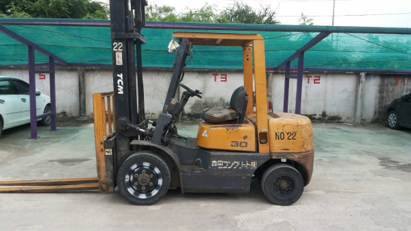 ขาย. รถโฟล์คลิฟท์ tcm FD30 เครื่องยนต์ดีเซล เกียร์ ออโต้