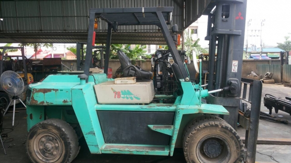 ขาย. รถโฟล์คลิฟท์ mitsubishi FD 70 เครื่องยนต์ดีเซล เกียร์ ออโต้