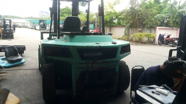 ขาย. รถโฟล์คลิฟท์ mitsubishi FD 70 เครื่องยนต์ดีเซล เกียร์ ออโต้