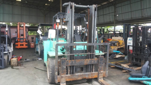 ขาย. รถโฟล์คลิฟท์ mitsubishi FD 70 เครื่องยนต์ดีเซล เกียร์ ออโต้