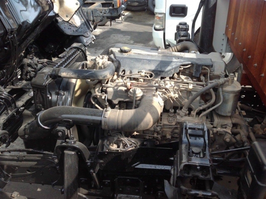 รถบรรทุก 6 ล้อใหญ่ isuzu ขายถูก ปิดโกดังค่ะ