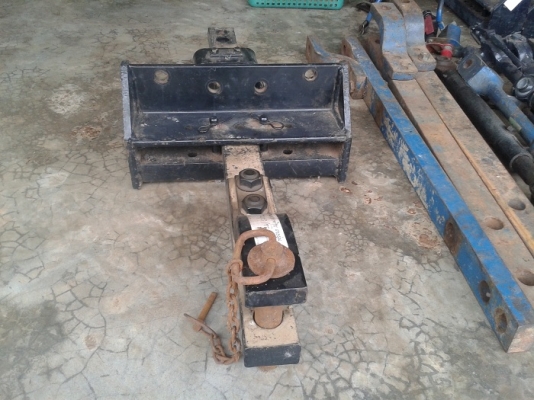 ขาย ชุดคานลากท้ายรถไถฟอร์ด แบบแท้ติดรถเก่านอกสภาพใหม่สวยมาก มีหลายชุด  ชุดละ 4,500