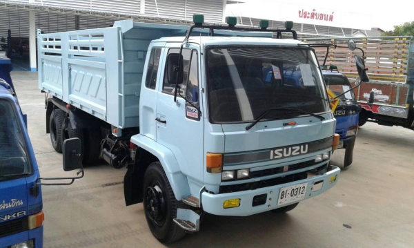 จองแล้วคับ ขอบคุญลูกค้าจาก จ.อุบลราชธานีคับ ISUZU ROCK 195 FVZ 2 เพลา ปี42 จัดได้ 8 แสน งวด 19,973 บาทx60 งวด / 23,548 บาทx48 งวด