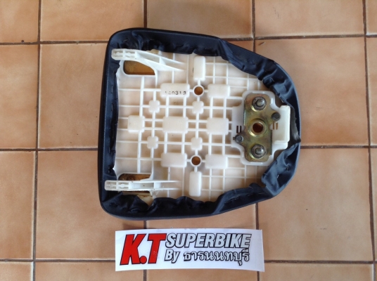 ธารนนทบุรี//ขาย เบาะ hayabuza ปี2000 ราคา 3,000 บาท