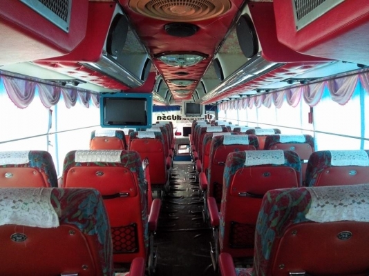 ขายรถบัสแอร์ 6 ล้อ 12 เมตรชั้นครึ่งมีห้องล่าง