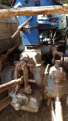 ขายรถไถฟอร์ด 6600 เสื้อลาย