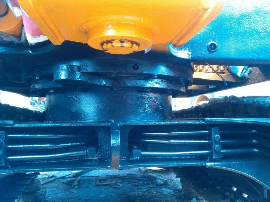 ขาย - รถขุด MITSUBISHI ขนาด PC 30 เครื่อง 3 สูบ มีลายหัวเจาะ หัวกระแทก หัว breaker ทำสีให้ พร้อมใช้งานครับ