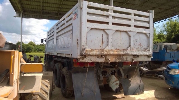 ขายรถบรรทุกสิบล้อดัมพ์ HINO 3M เครื่อง 240 แรง FM3MNLD กระบะดัมพ์สามมิตร มีระบบลากพ่วง ทะเบียนพร้อ