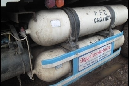 สิบล้อดั้ม ฮีโน่เครื่อง EM100