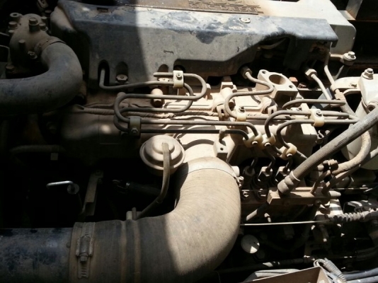 รถอีซูซุ  6  ล้อดั้ม NQR  150 แรงม้า. ปี 50  สนใจติดต่อ 081 - 6079515