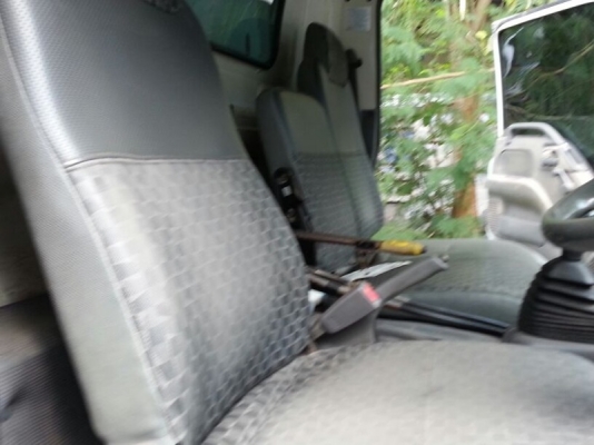 รถอีซูซุ  6  ล้อดั้ม NQR  150 แรงม้า. ปี 50  สนใจติดต่อ 081 - 6079515