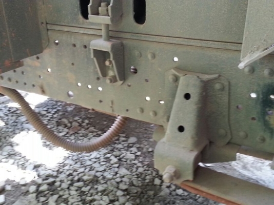 รถอีซูซุ  6  ล้อดั้ม NQR  150 แรงม้า. ปี 50  สนใจติดต่อ 081 - 6079515