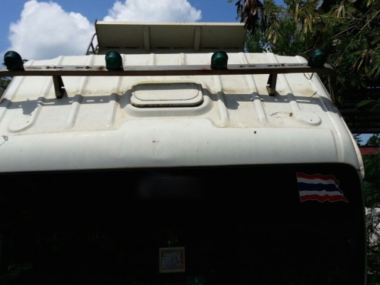 รถอีซูซุ  6  ล้อดั้ม NQR  150 แรงม้า. ปี 50  สนใจติดต่อ 081 - 6079515