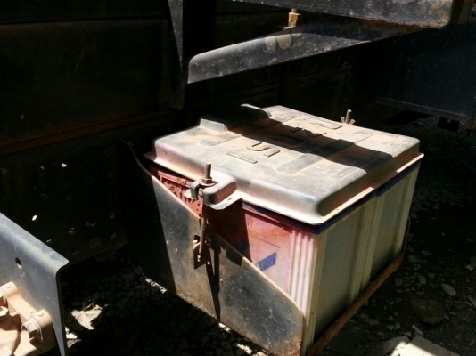 รถอีซูซุ  6  ล้อดั้ม NQR  150 แรงม้า. ปี 50  สนใจติดต่อ 081 - 6079515