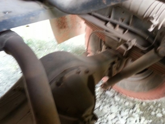 รถอีซูซุ  6  ล้อดั้ม NQR  150 แรงม้า. ปี 50  สนใจติดต่อ 081 - 6079515