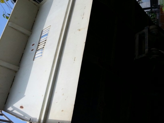 รถอีซูซุ  6  ล้อดั้ม NQR  150 แรงม้า. ปี 50  สนใจติดต่อ 081 - 6079515