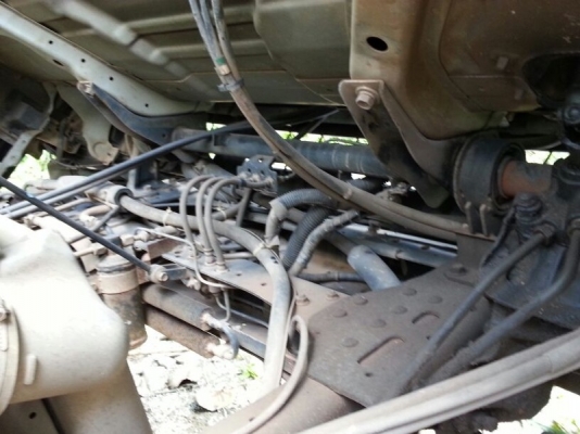 รถอีซูซุ  6  ล้อดั้ม NQR  150 แรงม้า. ปี 50  สนใจติดต่อ 081 - 6079515