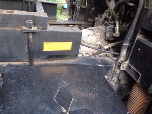 ขาวดาว์นรถพ่วงดัมพ์แม่ลูก Mitsubishi shogun เครื่อง 380 แรง ลูก 3 เพลาแท้ ป้ายแดง 6 เดือน ไมล์ 58,xxx