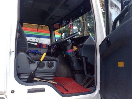 ขาวดาว์นรถพ่วงดัมพ์แม่ลูก Mitsubishi shogun เครื่อง 380 แรง ลูก 3 เพลาแท้ ป้ายแดง 6 เดือน ไมล์ 58,xxx