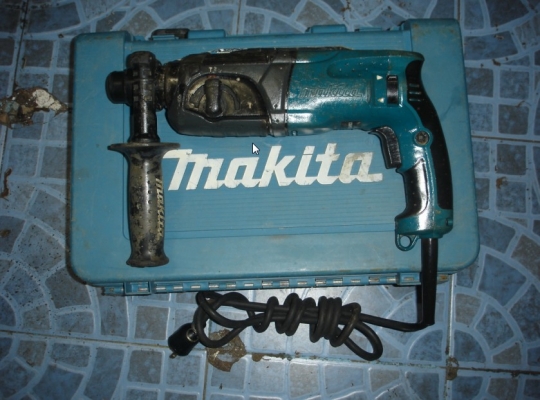 ขายสว่านโรตารี่ 3 ระบบ Makita รุ่น HR 2470 F (780w.)