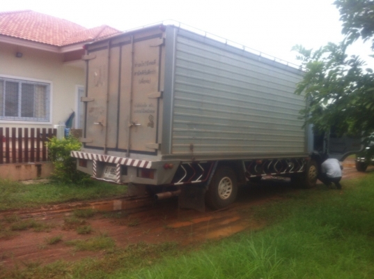 ขายด่วนรถ6ล้อFB4Jเครือง145แรงปี42รถตู้แห้ง4บานยาว5เมตร