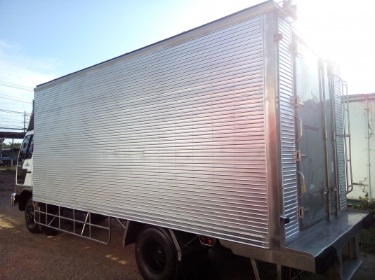 6 ล้อกลาง  ( ตู้เปียก )  *Euro.2*  HINO  *สมอทอง*  FC4J  150 แรงม้า+Turbo+Inter  * ยาว 5.50 ม. *  รถสวยเดิม+สวยจริง * รถห้างแท้ * มีเล่มพร้อม *