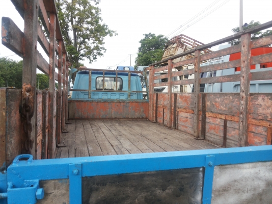 isuzu 6 ล้อ NKR รถพร้อมใช้งาน