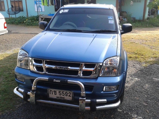 ISUZU D-MAX 4ประตู 2500 เทอร์โบ รถห้างแท้100\% รถบ้านขายเอง ISUZU D-MAX 4ประตู 2500 เทอร์โบ รถห้างแท้100\% รถบ้านขายเอง